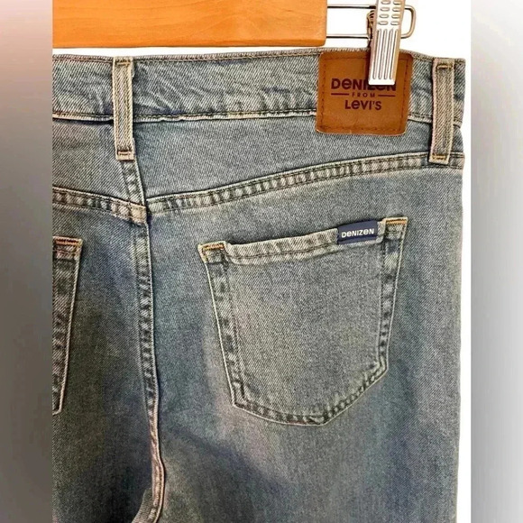 Levi’s loose fit wide leg jeans size 8/29, good condition! - Picture 4 of 4